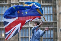 دعوة كاميرون للسماح للبرلمان بمناقشة (بريكسيت)