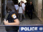 تجمع يهودي قرب المسجد الاقصى بدعوة من عائلة مستوطنة قتلت طعنا