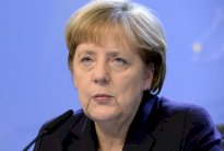 ميركل وماي تؤكدان ضرورة استمرار التعاون بين بلديهما