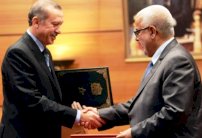 ابن كيران يهنئ أردوغان بعد فشل الانقلاب العسكري