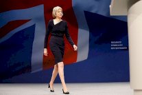 تيريزا ماي تزور برلين وباريس لبحث الخروج