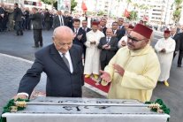 العاهل المغربي يكرم عبد الرحمن اليوسفي في ذكرى الجلوس