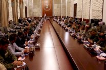 العبادي يدمج الحشد بالجيش ويفك ارتباطه بالأحزاب