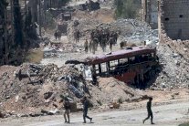 الجيش الروسي يعلن زيادة الممرات الإنسانية في حلب