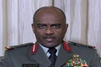 التحالف العربي يُكثف غاراته على مواقع الحوثيين