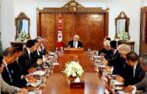 التونسيون يترقبون اسم رئيس حكومة الوحدة الوطنية