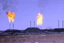 أسعار النفط تنخفض بسبب مخاوف من تخمة الأسواق