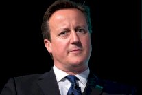 كاميرون متهم بسوء استغلال منصبه