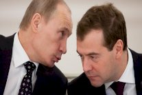 الكرملين: مدفيديف باق ولا تغيير على حكومته