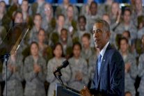 اوباما يهاجم من يهينون الجيش الأميركي