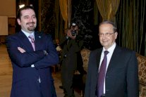 عون يقترب من الرئاسة وتفاوض بين المستقبل وحزب الله