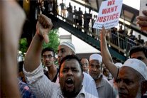 شرطة نيويورك تعتقل مشتبهًا في قتل إمام مسجد ومساعده