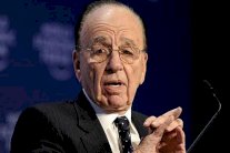 روبرت مردوخ يعيد تنظيم إدارة 