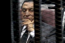 مبارك مستاء بسبب حذف اسمه من المناهج الدراسية