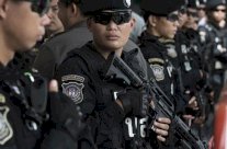 الشرطة التايلاندية تعثر في مواقع سياحية على عبوات لم تنفجر