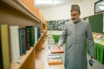 الطائفة الأحمدية تجتمع في بريطانيا