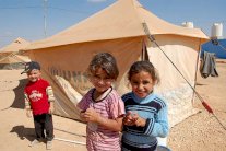 هل ينتقل الصراع السوري إلى مخيمات النازحين في لبنان؟