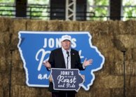 ترامب يعود الى أجواء المعركة