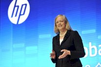 كلينتون تحصل على دعم مُموّلة جمهورية بارزة