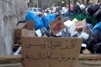 النفايات تعود إلى شوارع المتن وكسروان في لبنان
