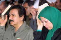 طهران: مسعود رجوي على قيد الحياة