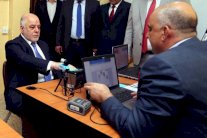 العبادي يقاضي نائبتين بتهمة الاعتداء عليه