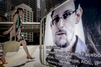 سنودن يناشد اوباما العفو عنه