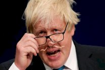 بريطانيا تطلق حملة دولية لمحاكمة 