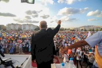 20 منتخبًا يقدمون استقالتهم من