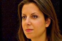 كبيرة (RT) لـ(CIA): تقريركم نكتة العام