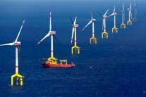 الطاقة المتجددة تهزم الوقود الأحفوري في 2018