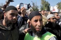 إسلاميو الجزائر يرصّون صفوفهم قبل الانتخابات التشريعية