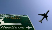 الغاء 80 رحلة في مطار هيثرو اللندني بسبب سوء الطقس