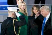 ايفانكا ترامب: إمنحوا والدي فرصة