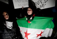 عادل ولمياء زوجان سوريان فرقهما قرار دونالد ترامب