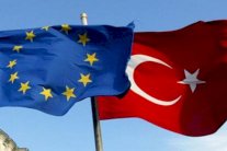 تركيا تهدد بإلغاء الاتفاق حول الهجرة مع اوروبا