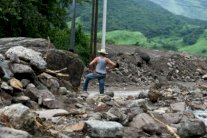 الاعصار «نايت» يجتاح المكسيك ويتوجه الى الولايات المتحدة