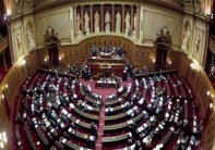 البرلمان الفرنسي يقر قانونًا جديدًا لمكافحة الارهاب