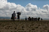 حركة نزوح الروهينغا الى بنغلادش تستأنف بكثافة بعد تراجع لايام