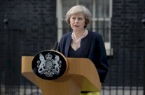 تيريزا ماي: مفاوضات الخروج يجب أن تركز على المستقبل