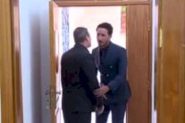 شاب عراقي يتولى مسؤوليات محافظ كربلاء