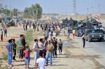 السيطرة على كركوك ورفع الأعلام العراقية وأهلها يحتفلون