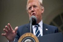 ترمب يعزي أرملة جندي أميركي وينسى اسمه