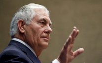 تيلرسون يعبّر لقائد الجيش البورمي عن قلقه من العنف ضد الروهينغا