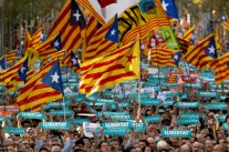المحكمة الدستورية الاسبانية تبطل إعلان استقلال كاتالونيا