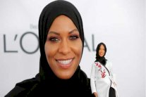 أول دمية باربي محجبة ستطلق في الأسواق