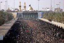 أربعينية الحسين تكتسب زخما في كربلاء بعد 