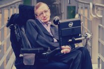 ستيفن هوكنغ يصمم برمجية ثورية لمناصرة الفقراء