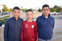 تكريم تلاميذ في أصيلة سلموا حقيبة مليئة بالمال للشرطة