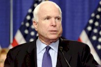 جون ماكين: ترمب انتهازي وبلا مبادئ